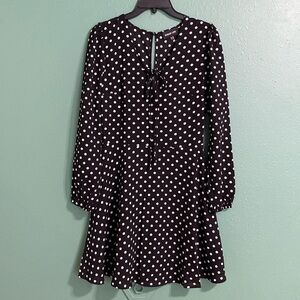 Sugar Lips Size Small, A-frame, B&W Polka dot dress with v-neck & peep-hole back